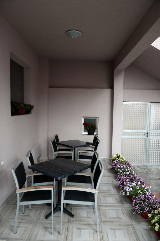 Guesthouse Dokic Leskovac  Exterior foto